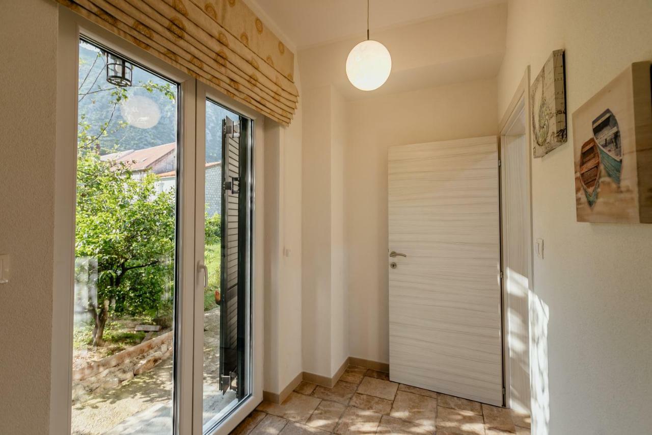 Bobana Apartments Donji Morinj Exteriör bild